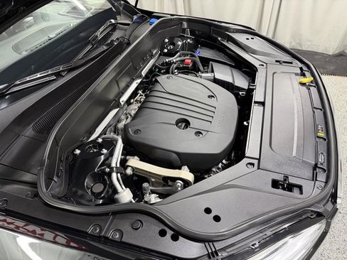 Used 2023 Volvo XC90 B5 Plus image 27