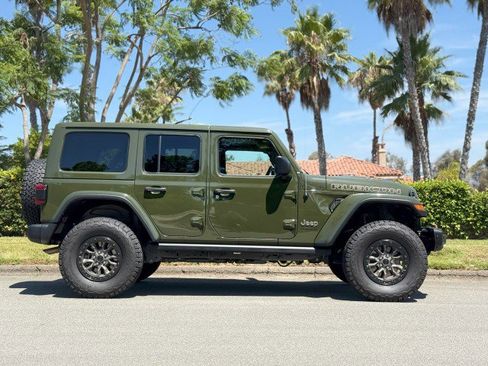 Used 2022 Jeep Wrangler Unlimited Rubicon w/ Trailer Tow Package image 7