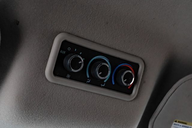 Used 2018 Chevrolet Express 2500 LT w/ LT Preferred Equipment Group RWD image 24