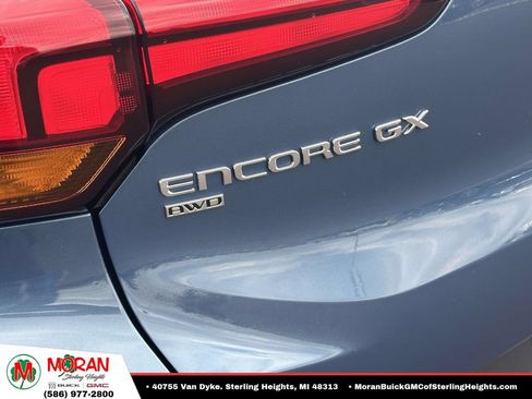 Used 2024 Buick Encore GX Preferred AWD/4WD image 9