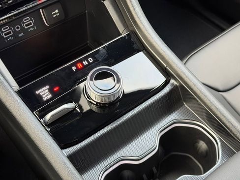 New 2025 Jeep Grand Cherokee L Limited AWD/4WD image 18