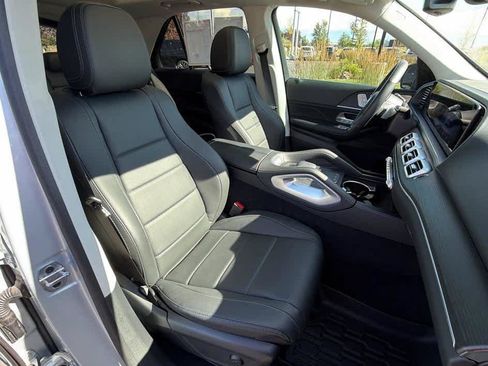 Used 2024 Mercedes-Benz GLE 450 4MATIC image 29