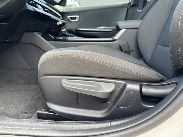 New 2026 Kia K4 FWD image 24