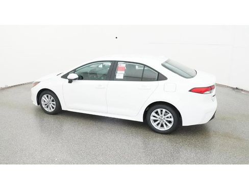 New 2026 Toyota Corolla LE image 4