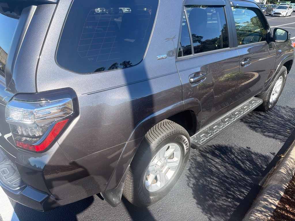 Used 2018 Toyota 4Runner SR5 AWD/4WD image 5