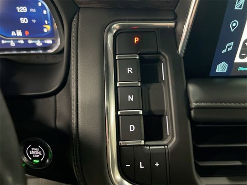 Used 2022 Chevrolet Tahoe LT image 18