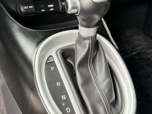 Used 2017 Kia Soul + w/ Designer's Package FWD image 26