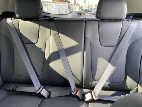 Used 2025 Buick Encore GX Preferred image 32