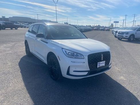 New 2025 Lincoln Corsair Grand Touring w/ Equipment Group 301A AWD/4WD image 8