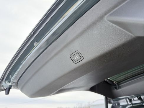 New 2026 Chevrolet Tahoe Z71 image 32