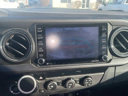 Used 2020 Toyota Tacoma TRD Sport image 13