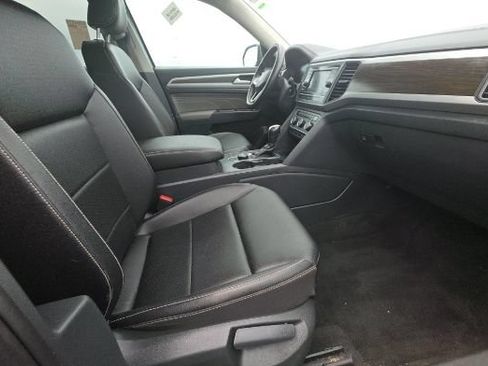 Used 2023 Volkswagen Atlas SE AWD/4WD image 7