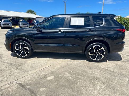 Used 2023 Mitsubishi Outlander SE image 7