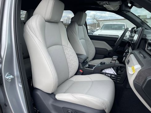 New 2026 Toyota Tacoma Limited AWD/4WD image 21