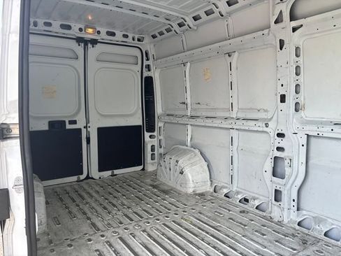 Used 2023 RAM ProMaster 2500 FWD image 11