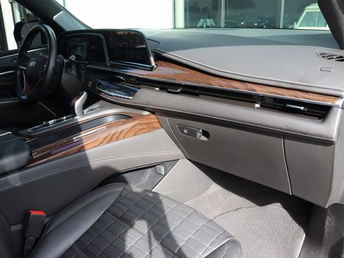 Used 2023 Cadillac Escalade Sport Platinum image 26