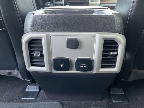 Used 2018 Ford F150 Lariat image 19