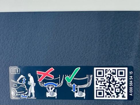 Certified 2026 Mercedes-Benz GLC 300 4MATIC image 38