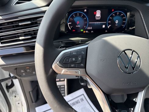 New 2025 Volkswagen Atlas Cross Sport SEL Premium R-Line image 27