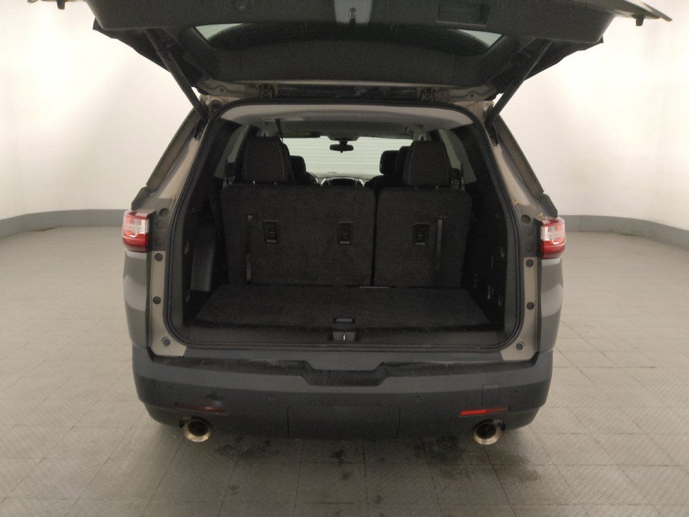 Used 2019 Chevrolet Traverse LT w/ LPO, Floor Liner Package AWD/4WD image 29