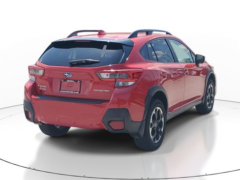 Used 2021 Subaru Crosstrek 2.0i Premium w/ Moonroof Package AWD/4WD image 6