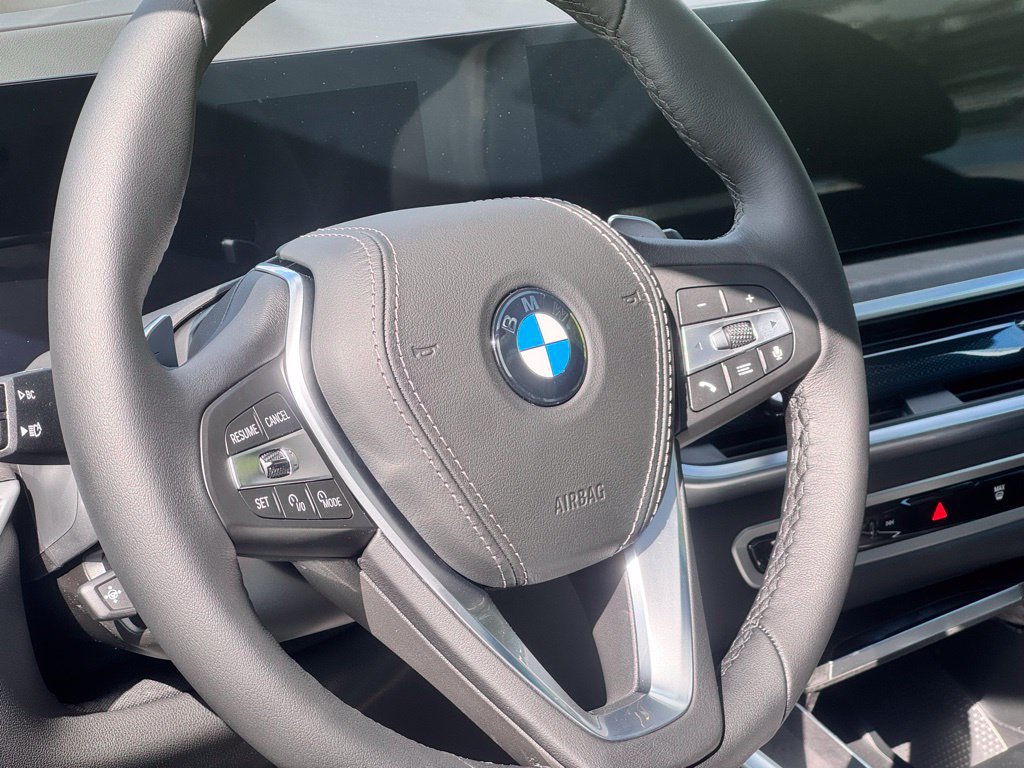Used 2026 BMW X5 xDrive40i w/ Climate Comfort Package AWD/4WD image 13