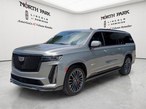 Used 2023 Cadillac Escalade ESV V w/ LPO, ONYX Package AWD/4WD image 1