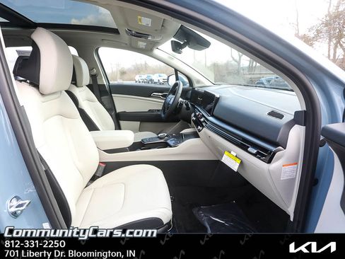 New 2026 Kia Sportage EX w/ EX Panoramic Sunroof Package image 19