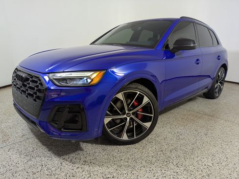 Certified 2024 Audi SQ5 Premium Plus w/ Premium Plus Package AWD/4WD image 25