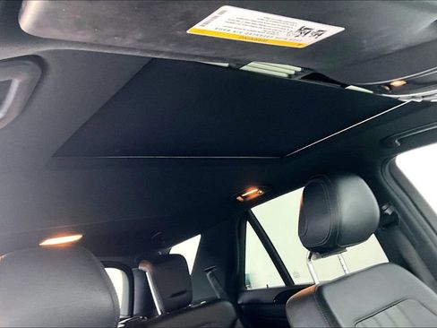 Used 2018 Mercedes-Benz GLE 350 4MATIC image 23