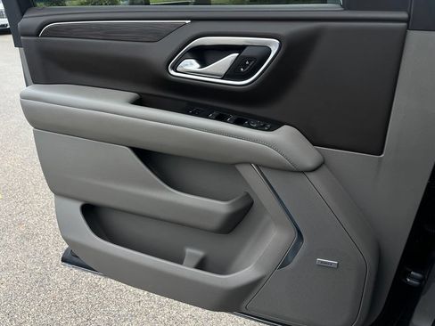 Used 2022 Chevrolet Tahoe LT RWD image 26