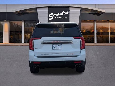 Used 2024 GMC Yukon AT4 image 4