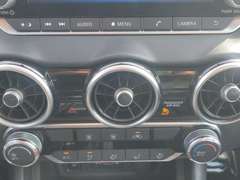 Used 2024 Nissan Sentra SV FWD image 26