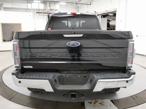 Used 2020 Ford F350 Lariat image 6