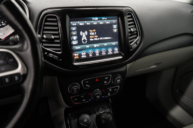 Used 2021 Jeep Compass Limited w/ Sun and Sound Group AWD/4WD image 25