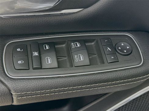 Used 2022 RAM 1500 Laramie w/ Sport Appearance Package image 20