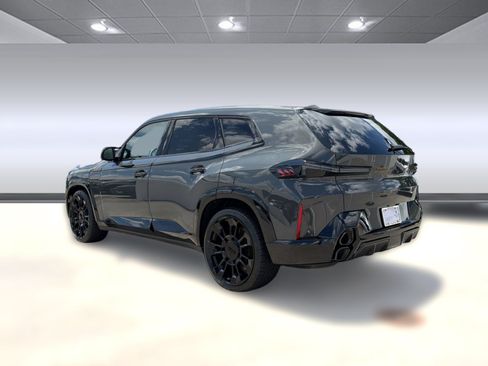 Used 2025 BMW XM AWD/4WD image 3
