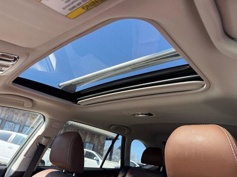 Used 2017 Subaru Outback 3.6R Touring w/ Popular Package #5A image 8