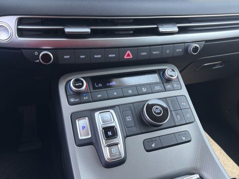 Used 2025 Hyundai Palisade SEL FWD image 15