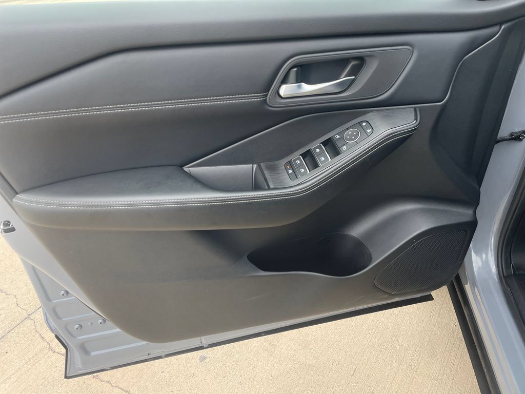 Certified 2024 Nissan Rogue SL AWD/4WD image 21