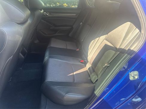 Used 2019 Honda Accord Sport image 10