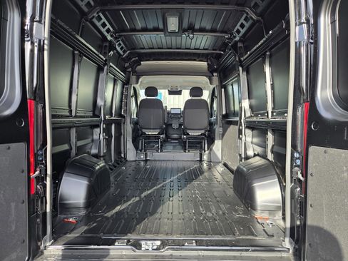 New 2026 RAM ProMaster 1500 w/ Quick Order Package 22G SLT image 23