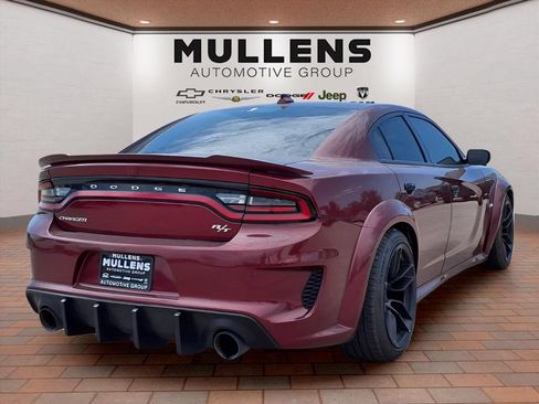 Used 2023 Dodge Charger R/T w/ Plus Group RWD image 5