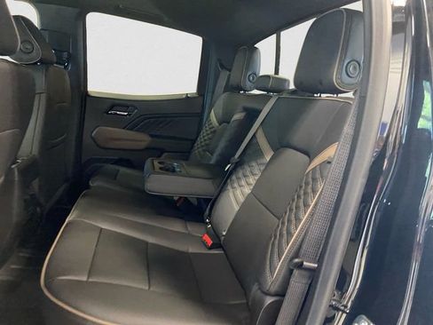 New 2026 GMC Canyon Denali w/ LPO, Denali Black Edition image 14