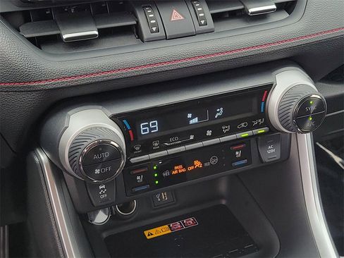 Used 2025 Toyota RAV4 XSE w/ Premium Package image 26