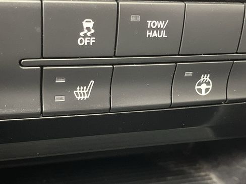 Used 2018 RAM 2500 Big Horn w/ Sport Appearance Group image 22