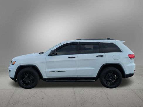 Used 2019 Jeep Grand Cherokee Limited w/ Trailer Tow Group IV image 3