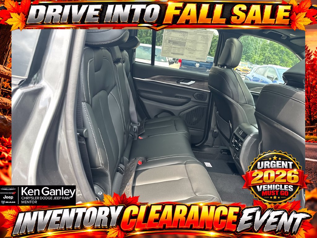 New 2026 Jeep Grand Cherokee Limited w/ Limited Altitude Package AWD/4WD image 23