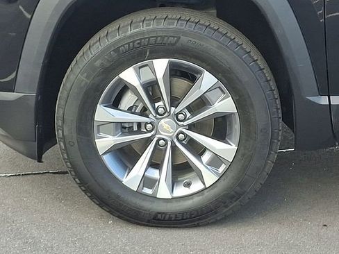 Used 2025 Chevrolet Equinox LT AWD/4WD image 8