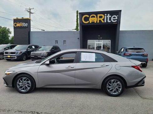 Used 2024 Hyundai Elantra SEL FWD image 10